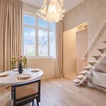 Superb Flat Heart 8th District Matignon St Honore
