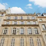 Superb Flat Heart 8th District Matignon St Honore شقة *